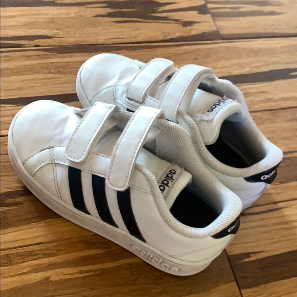 Adidas kicks